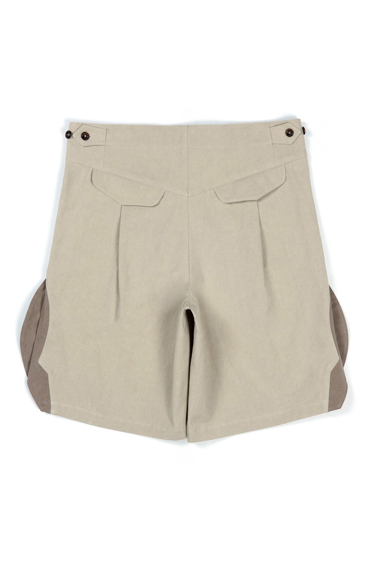 Black Rocket-Slit Shorts by IOEDLE featuring a stylish slit design, casual fit, and comfortable fabric for everyday wear.