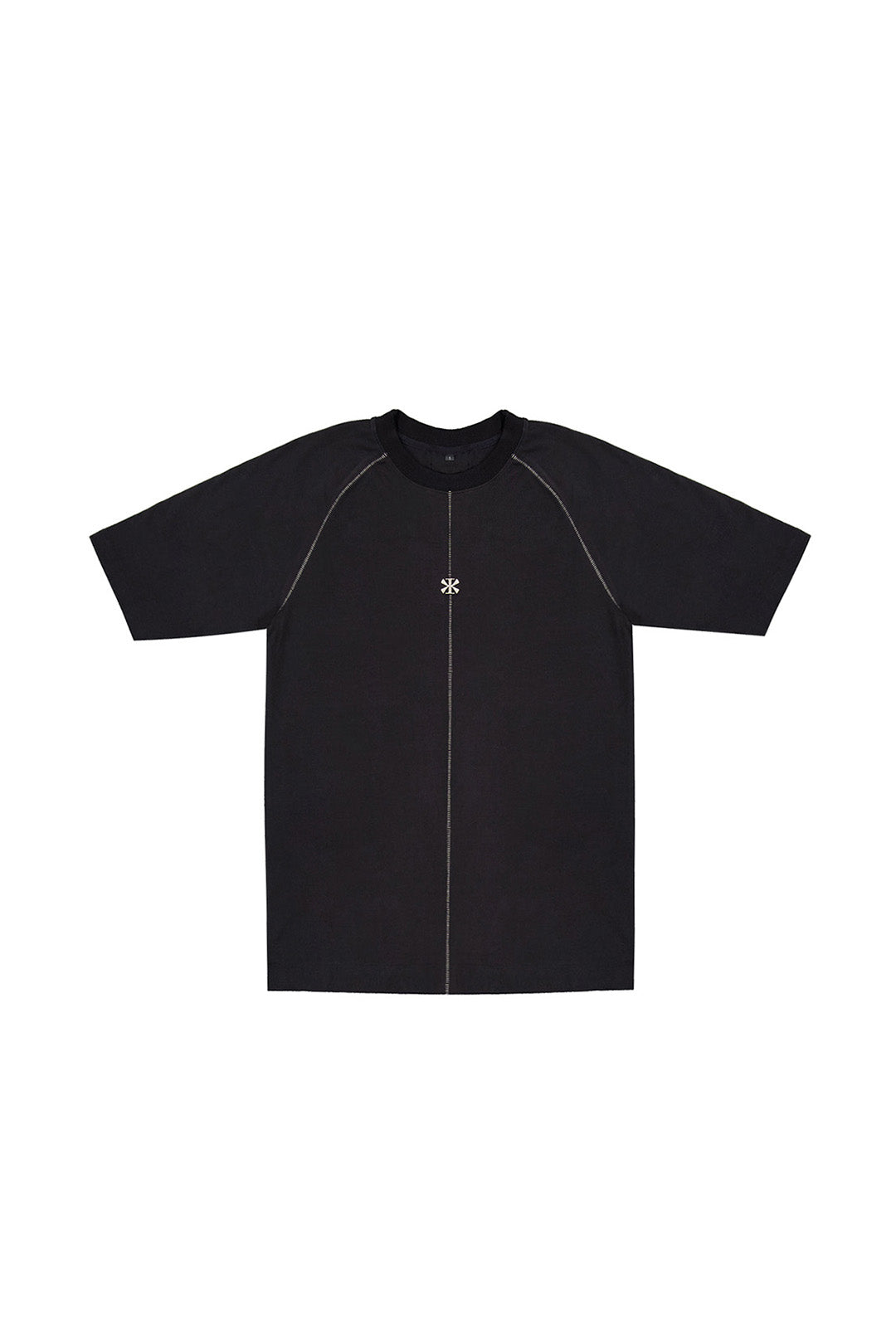 KIMMICK Creviced Bite black raglan half sleeve top showing textured fabric and relaxed fit on a mannequin.