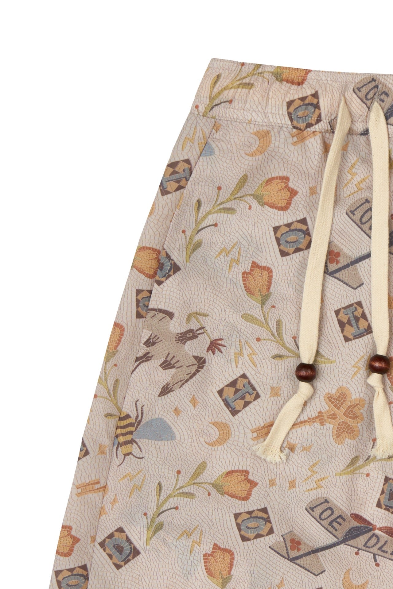 IOEDLE Garden of Science shorts, casual lightweight shorts with a comfortable fit, perfect for outdoor activities.