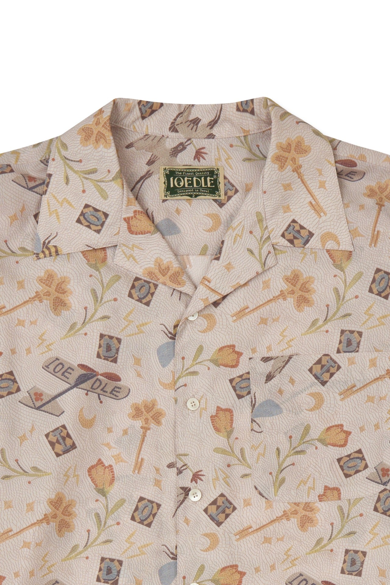 IOEDLE Garden of Science short-sleeve shirt featuring colorful science-themed graphics on a comfortable cotton fabric.