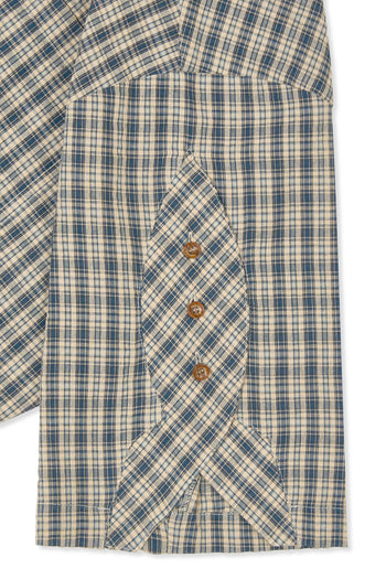 IOEDLE Rocket Slit Short-sleeve Shirt featuring a casual fit and stylish slit design, perfect for summer wear.