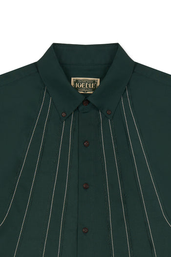 IOEDLE stitched stream short-sleeve shirt with detailed stitching, featuring a casual fit and stylish design, displayed on a hanger.