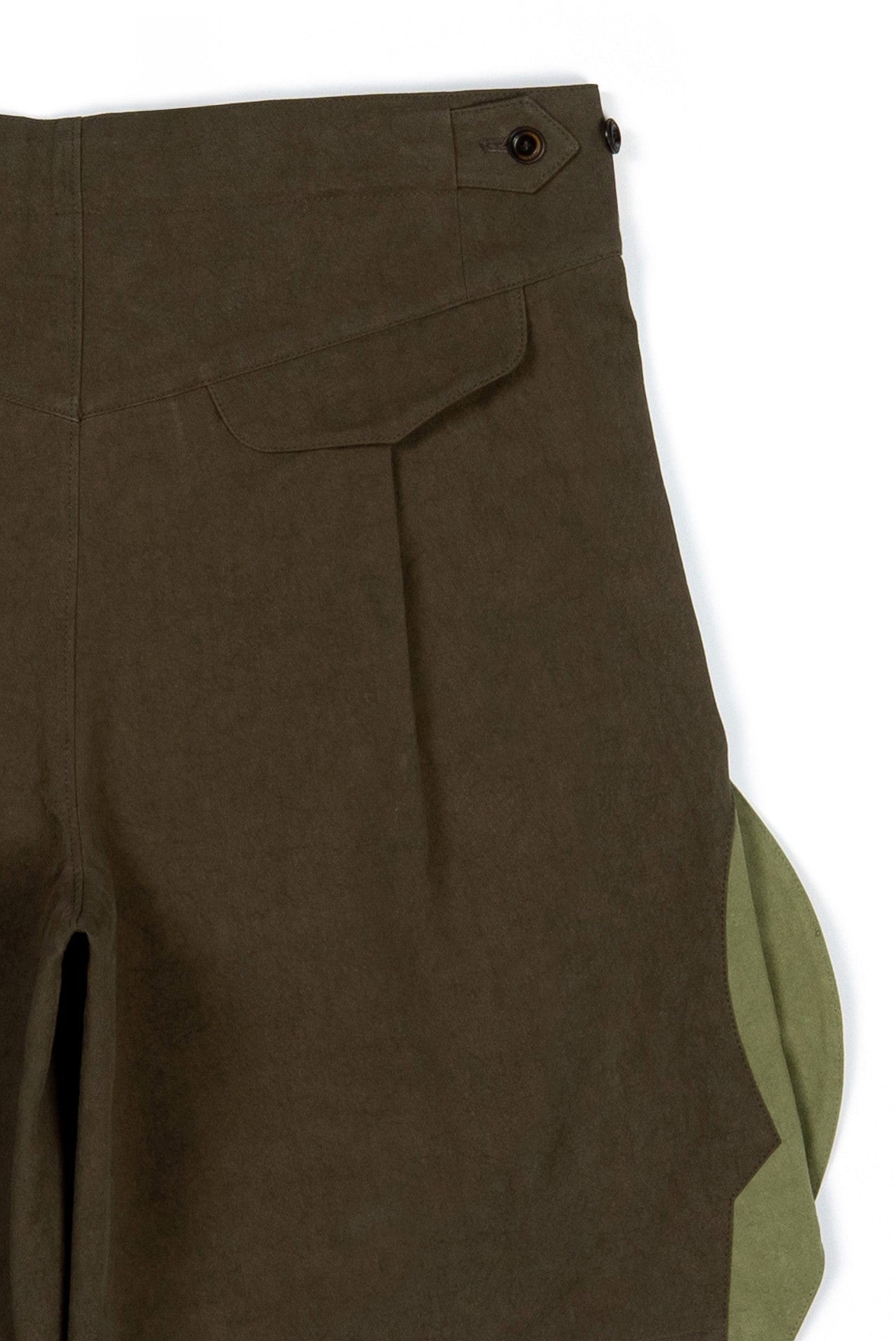 IOEDLE rocket-slit shorts featuring a stylish design with side slits, perfect for casual or athletic wear.
