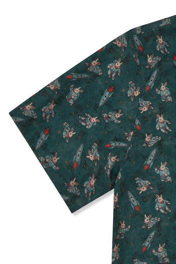 IOEDLE porcelain flight short-sleeve shirt featuring a detailed airplane print on smooth fabric, casual and stylish for everyday wear.
