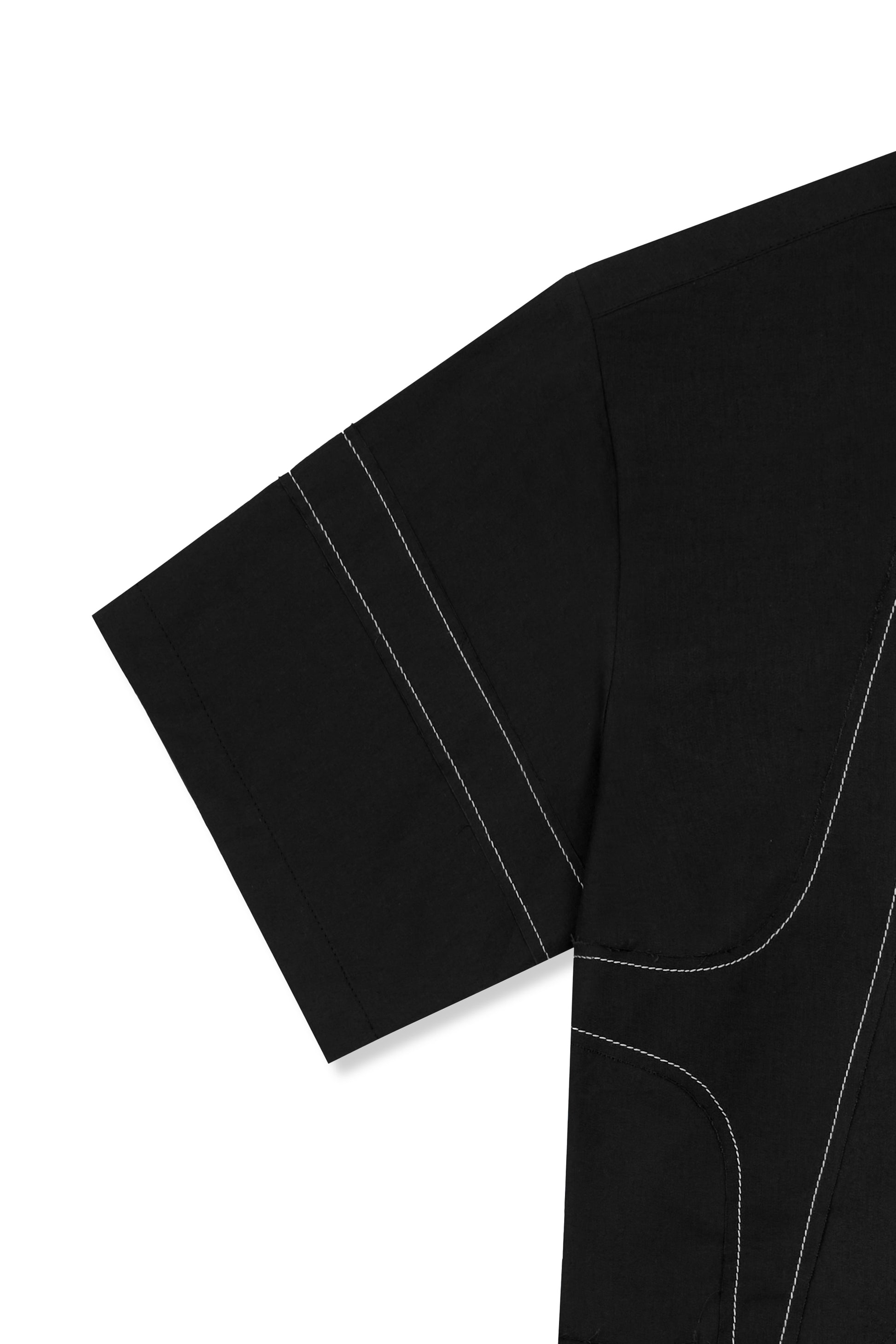 IOEDLE stitched stream short-sleeve shirt featuring a casual design with stitched detailing and a comfortable fit.