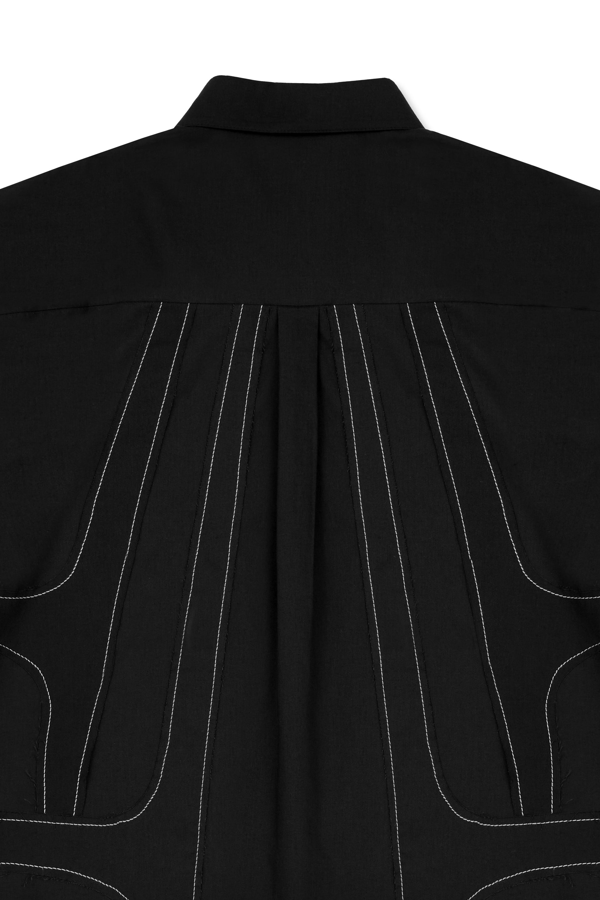 IOEDLE stitched stream short-sleeve shirt with a casual fit, featuring stitched details and a button-front design.