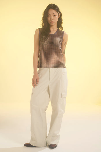 Love Crazy Wild Man ivory cargo pants with multiple pockets, relaxed fit, and casual style, perfect for everyday wear.