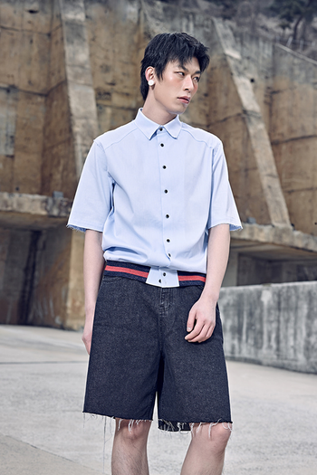 Ribbed Hem Half Shirt