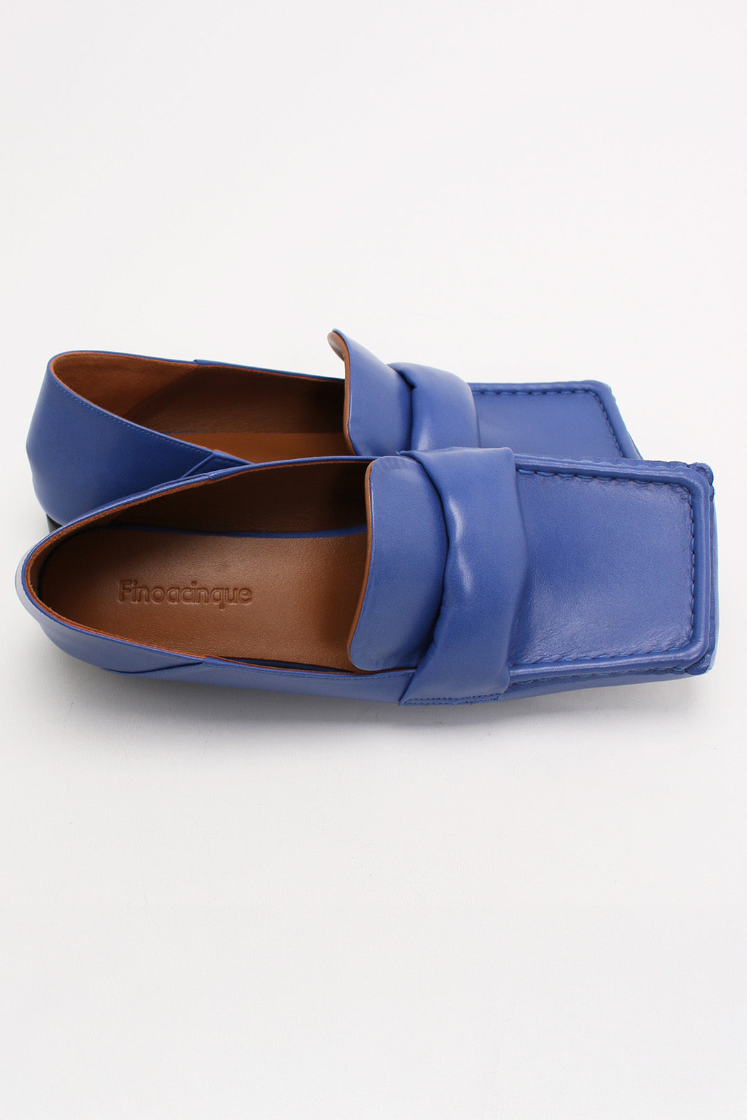 Finoacinque Arno Penny Loafers in blue leather, flat shoes with classic slip-on design and stylish detailing.