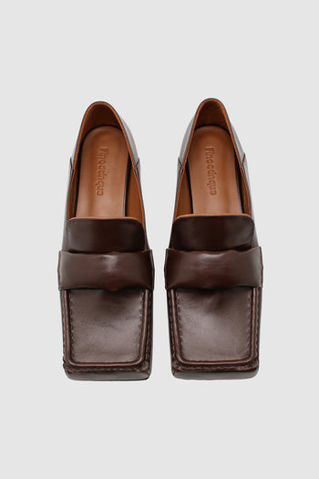 Finoacinque Arno Penny Loafers in brown leather, flat shoes with classic penny strap and sleek design, perfect for casual or formal wear.