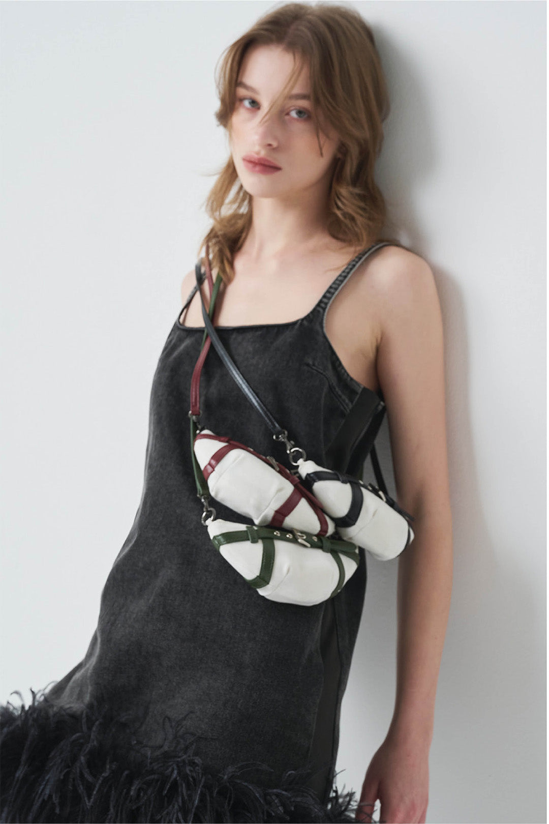 LE SAUT GOCI Mini Bag with sleek design, featuring a compact shape and stylish details, perfect for casual outings.
