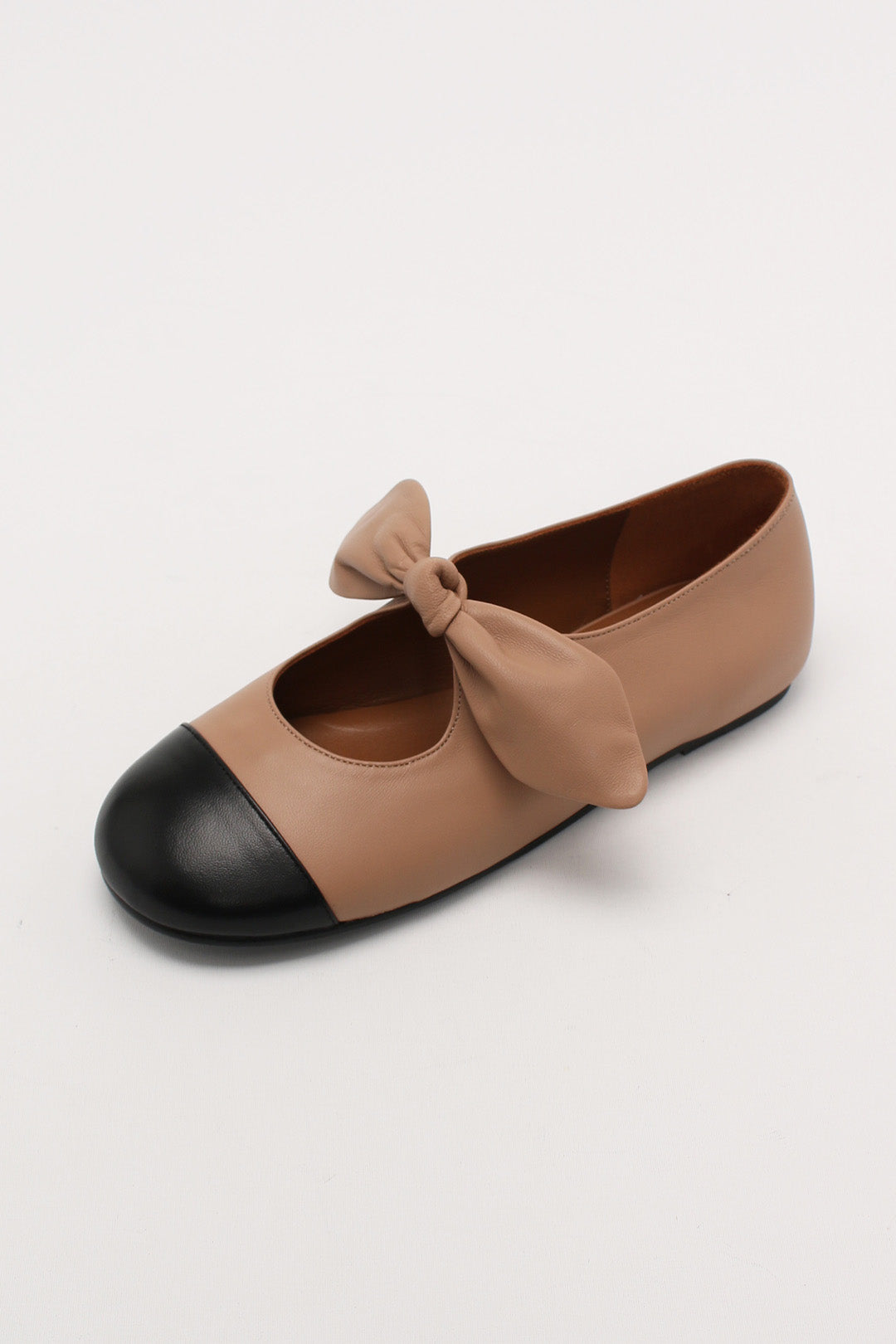 Finoacinque Lina Ribbon Maryjane flat shoes in charcoal and beige combi with ribbon detailing, stylish and comfortable footwear.