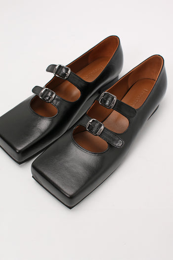Black Nora strap flat shoes by Finoacinque featuring a sleek design and comfortable flat sole, perfect for everyday wear.