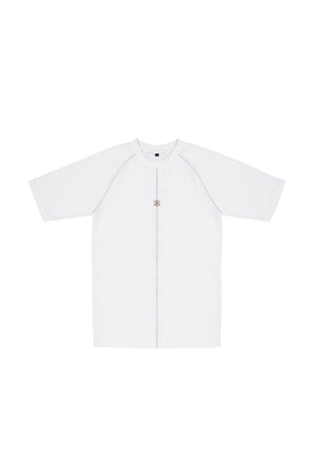White creviced bite raglan half sleeve top by KIMMICK, showing the textured fabric and casual fit in a close-up image.