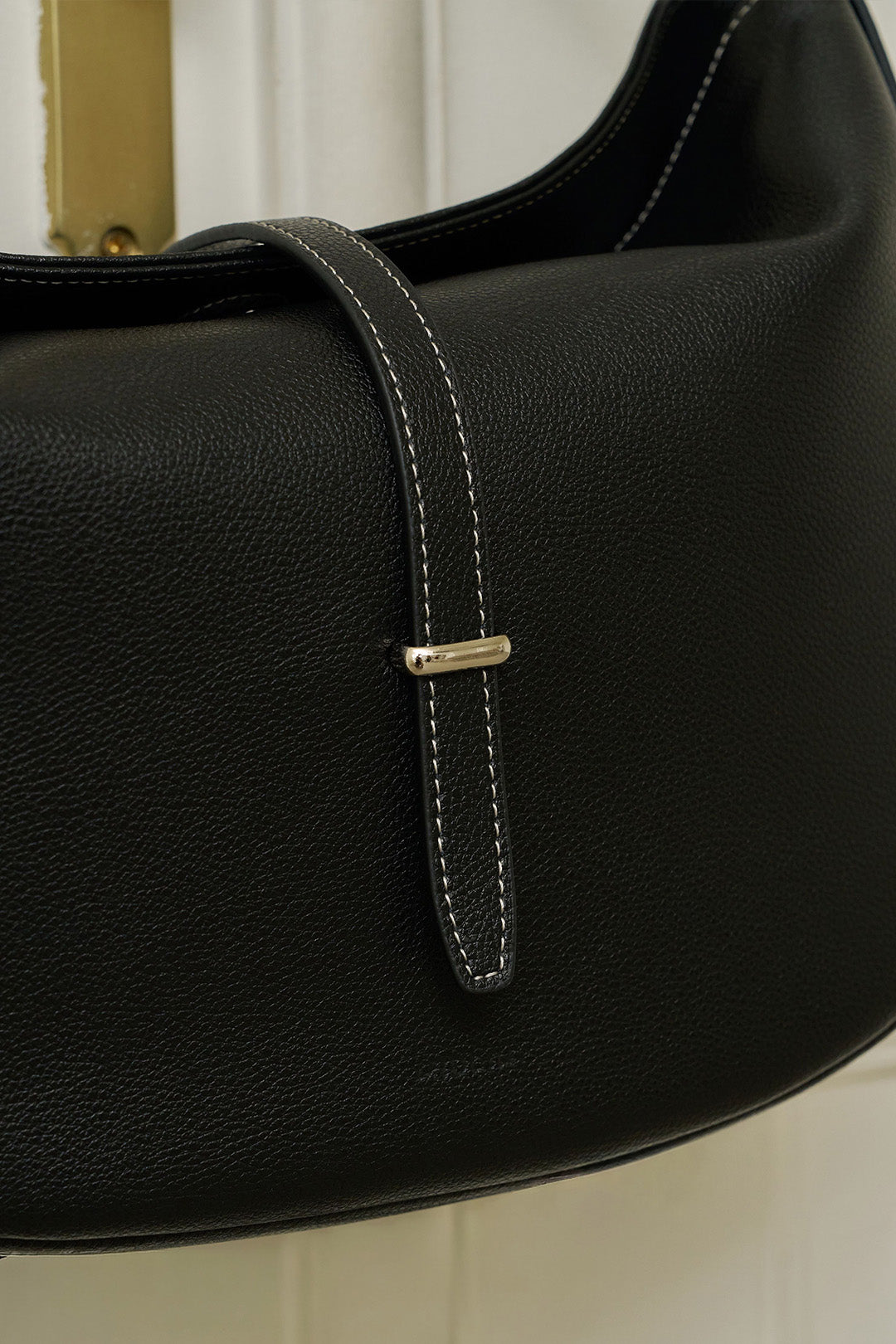 Black MIULIN Shellie Hobo Bag with adjustable shoulder strap and spacious interior, stylish and versatile for everyday use.
