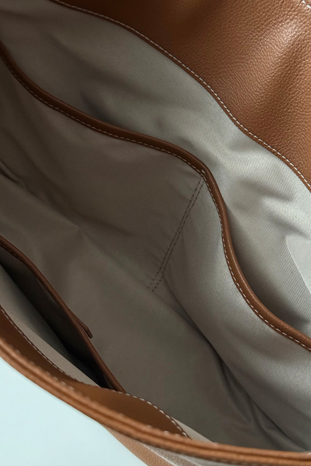MIULIN Shellie Hobo Bag in camel color with soft leather, featuring a slouchy design and adjustable shoulder strap.