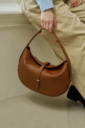 MIULIN Shellie Hobo Bag in camel leather with adjustable strap and spacious interior, stylishly designed for everyday use.