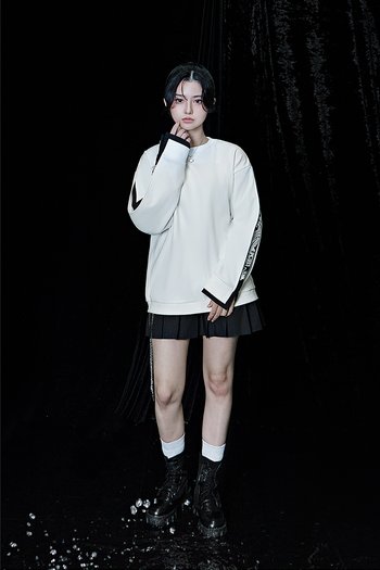 Han Secret Black Dragon Sweatshirt White