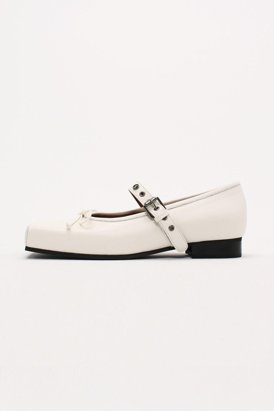 Ivory Tina Strap Flat Shoes by Finoacinque with ankle straps and rounded toes, stylish and comfortable for everyday wear.