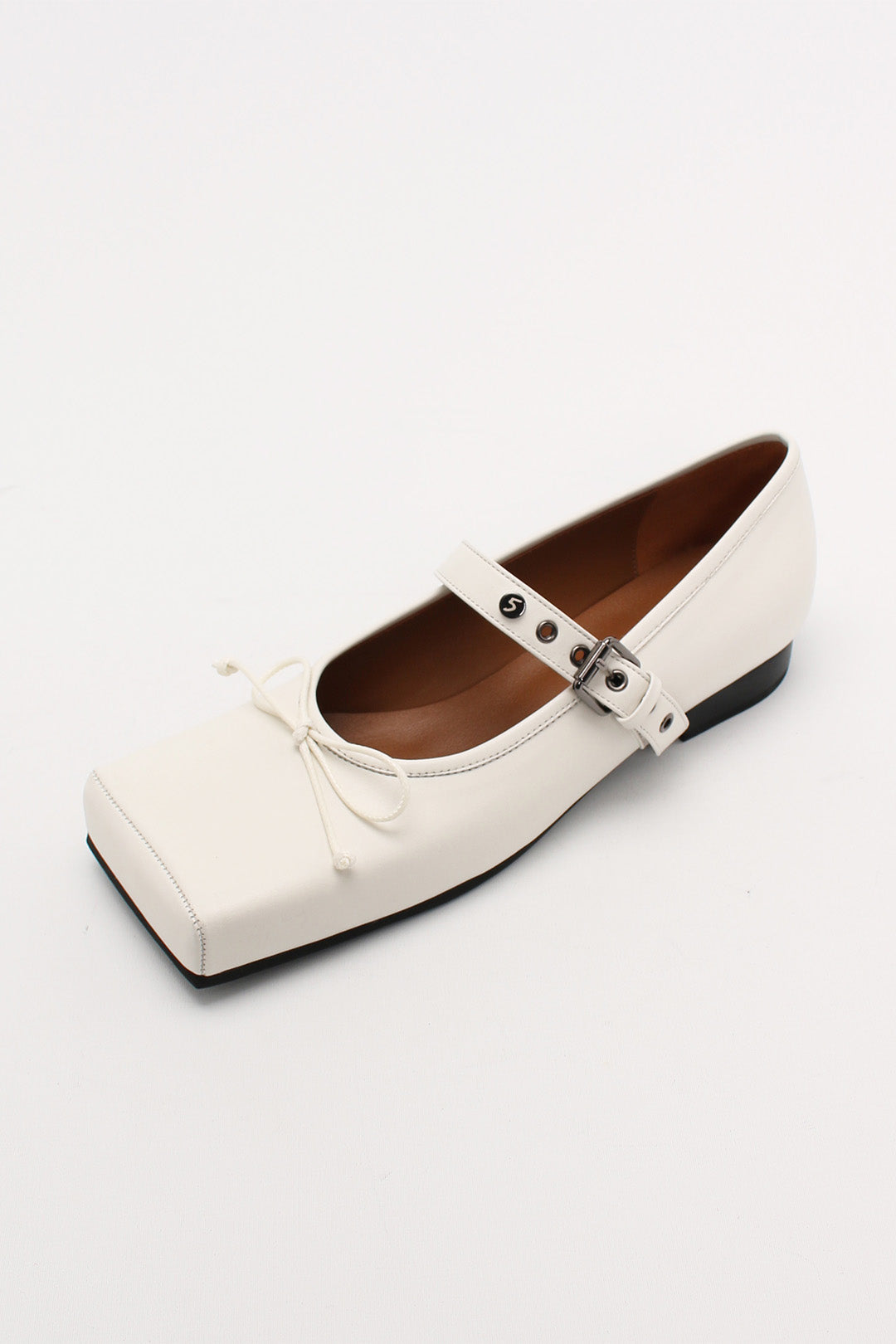 Ivory Tina Strap Flat Shoes by Finoacinque with ankle straps and rounded toes, stylish and comfortable for everyday wear.