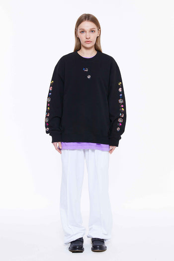 Sleeve Line Flower Embroidery Sweatshirt Black
