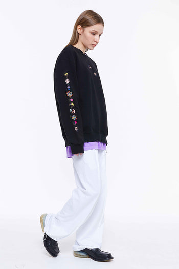 Sleeve Line Flower Embroidery Sweatshirt Black