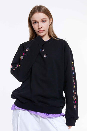 Sleeve Line Flower Embroidery Sweatshirt Black