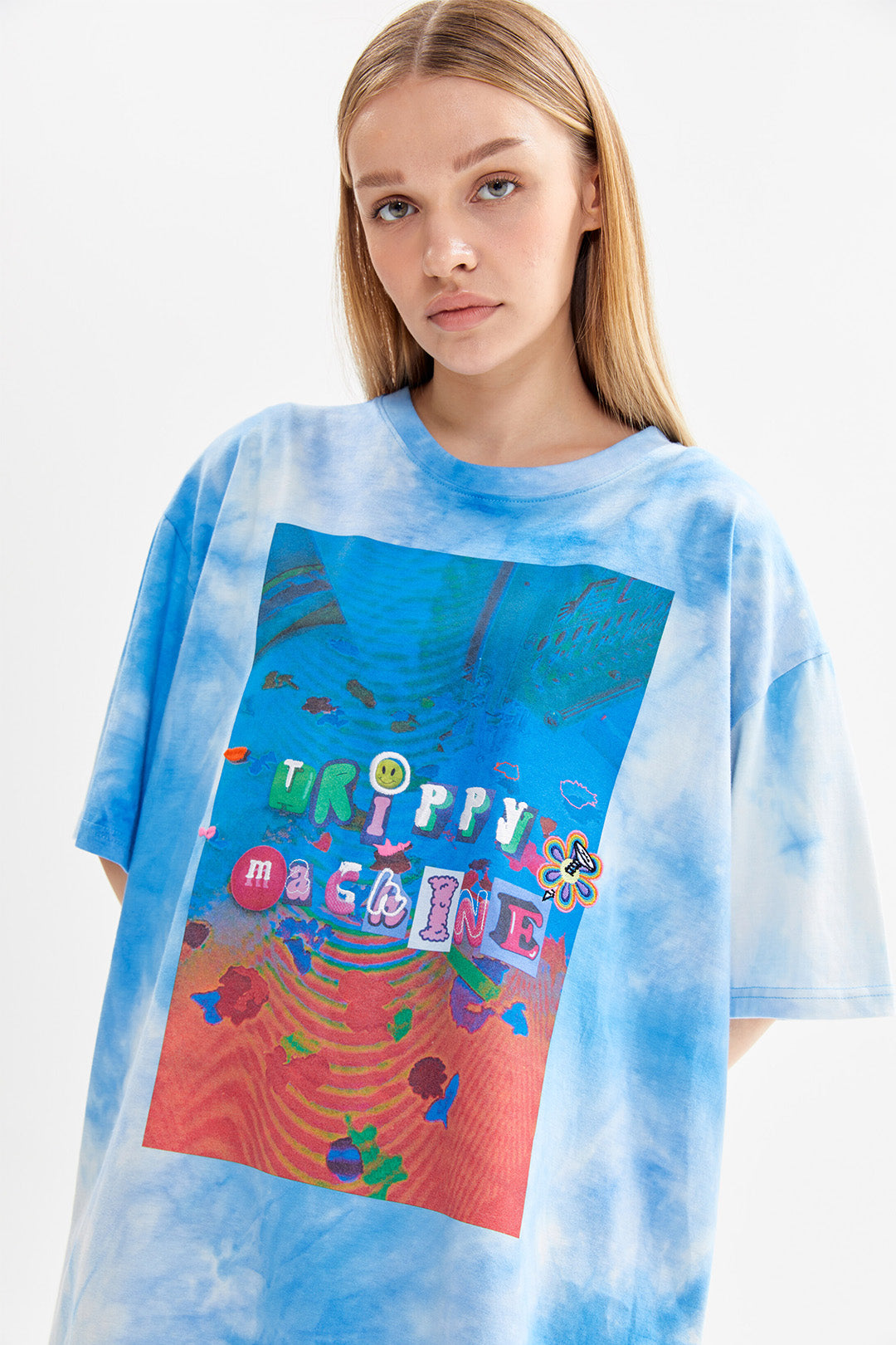 Trippy Machine Graphic Embroidery T-shirt Blue