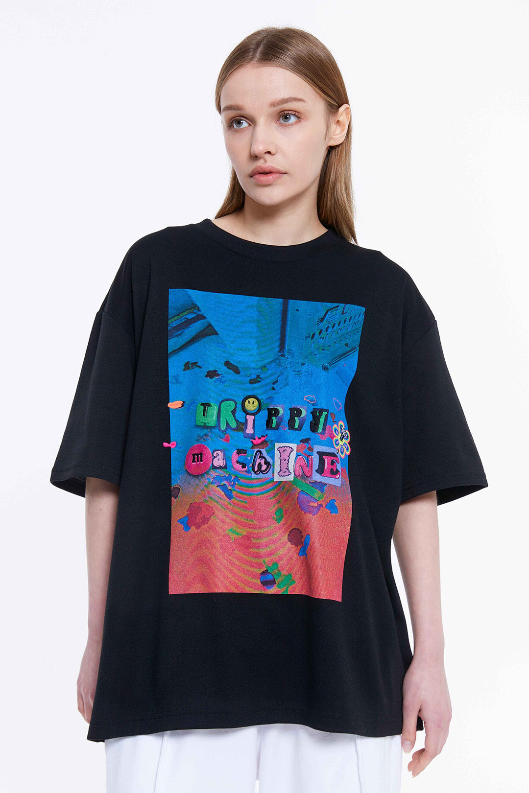 Trippy Machine Graphic Embroidery T-shirt Black