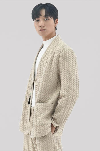 Beige men's twisted overcoat cardigan with traditional short collar by Ahhorn, featuring a classic, stylish design.