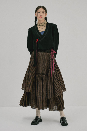 CCOMAQUE cropped stitch jacket featuring a stylish design, shown in a close-up of the one-size jacket with detailed stitching.