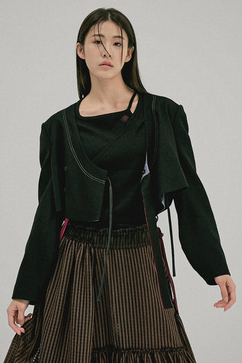 CROMAQUE cropped stitch jacket, stylish lightweight jacket with stitched detailing, one size, casual jacket for women.