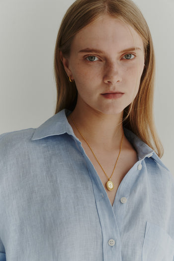 Chambriller Horizon Amazonite gold necklace featuring a sleek, one-size design with vibrant blue-green stones and elegant gold accents.