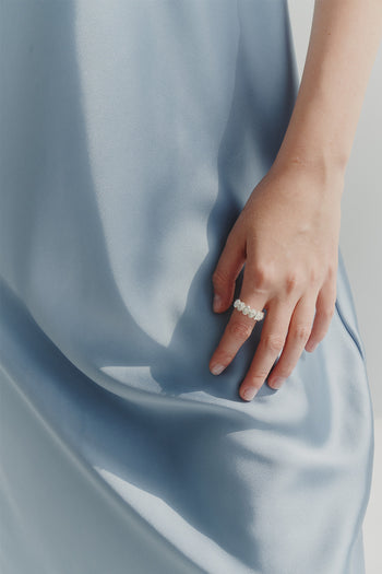 Chambriller Horizon Silver Ring showing a sleek, polished silver band with a modern design.