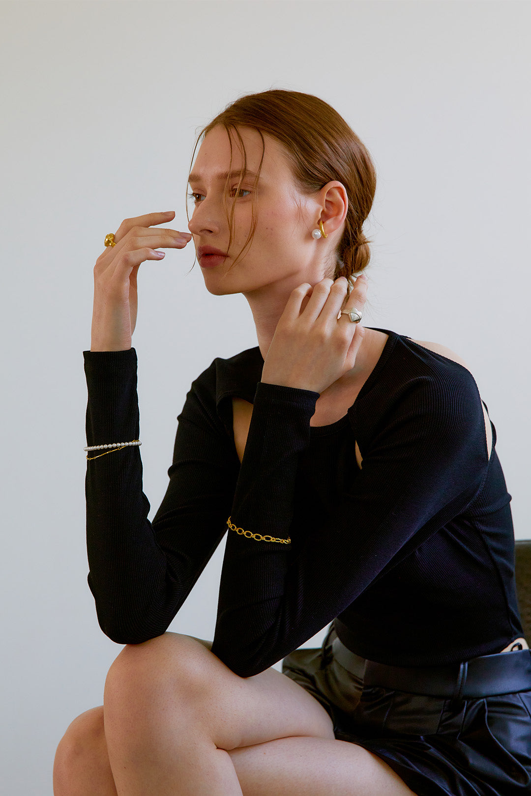 Silver ring with multicolor heart design by Chambriller, featuring a stylish and vibrant accessory for everyday wear.