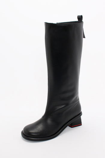Black Moon Long Boots by Finoacinque featuring sleek leather design and knee-high length, perfect for stylish winter wear.
