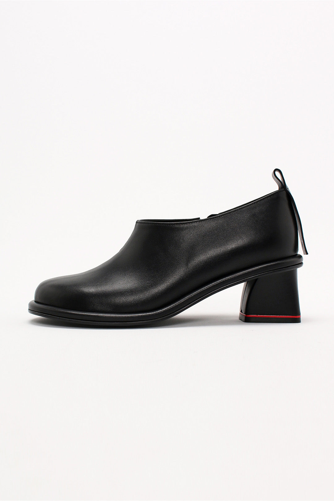 Black Moon Short Boots by Finoacinque featuring ankle-high design, sleek silhouette, and stylish leather finish.
