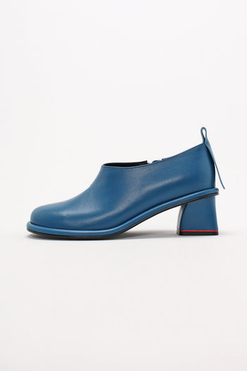 Finoacinque Moon Short Boots in blue featuring a sleek ankle design and stylish silhouette.