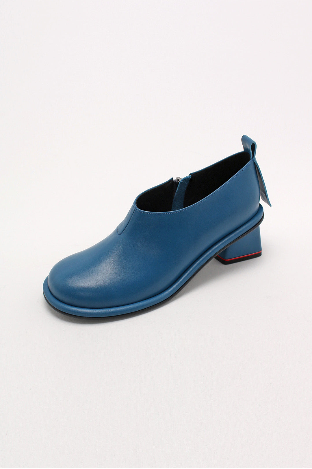 Blue Moon Short Boots by Finoacinque featuring a stylish ankle boot design with a smooth finish.