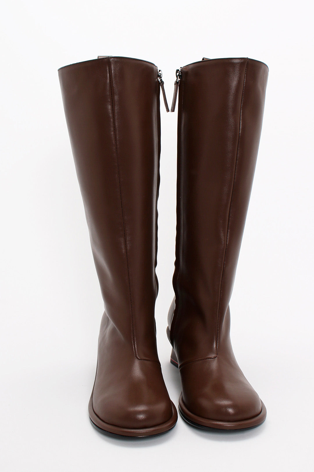 Finoacinque Moon Long Boots in brown leather, knee-high design with sleek silhouette and subtle stitching details.