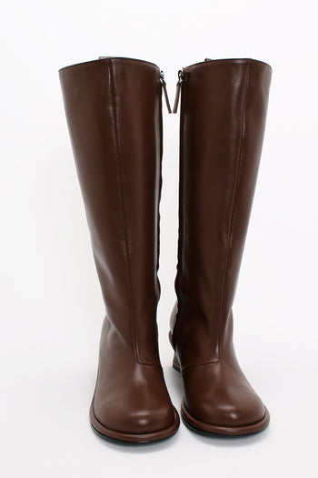 Finoacinque Moon Long Boots in brown leather, knee-high design with sleek silhouette and subtle stitching details.