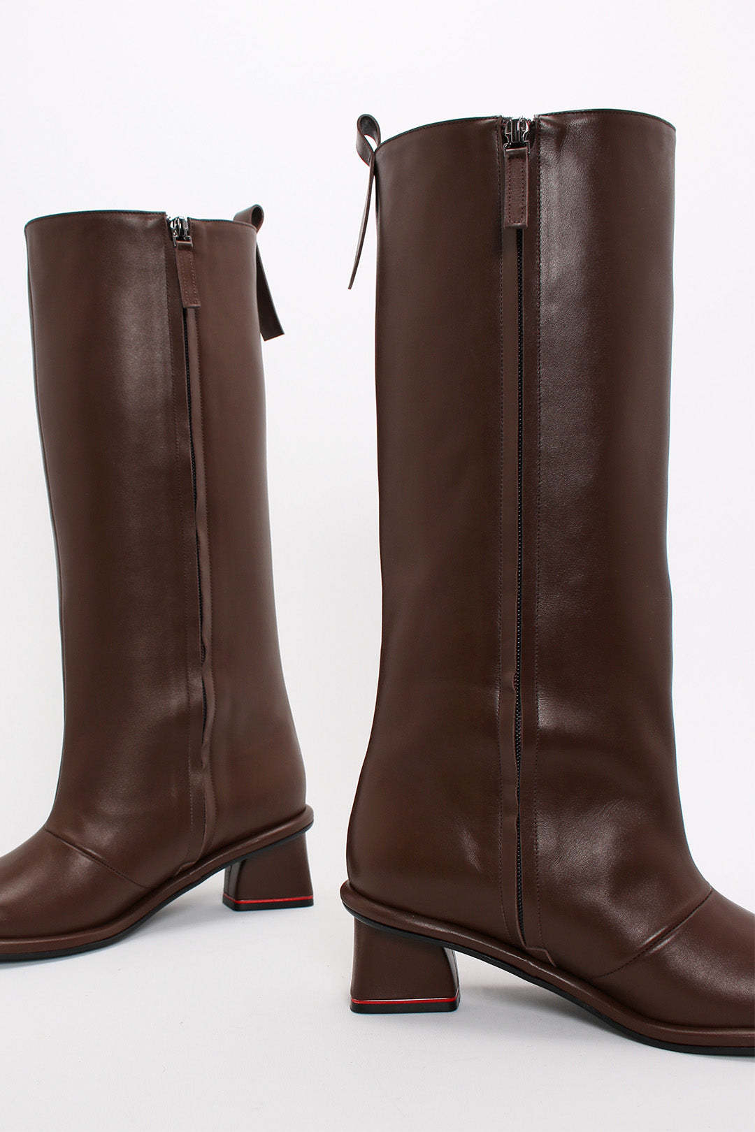Finoacinque Moon Long Boots in brown leather with knee-high length and sleek design, ideal for stylish winter wear.