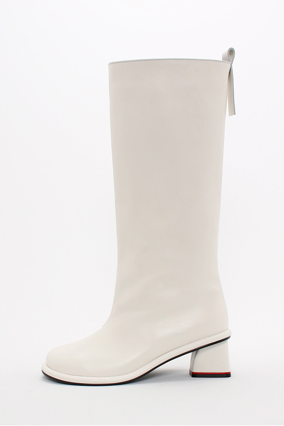 Finoacinque Moon Long Boots in Ivory with high heel and knee-high design, stylish and elegant footwear for women.