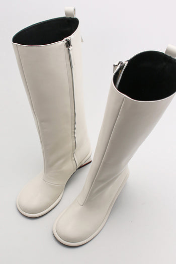 Finoacinque Moon Long Boots in ivory leather, knee-high style with sleek design and pointed toe.