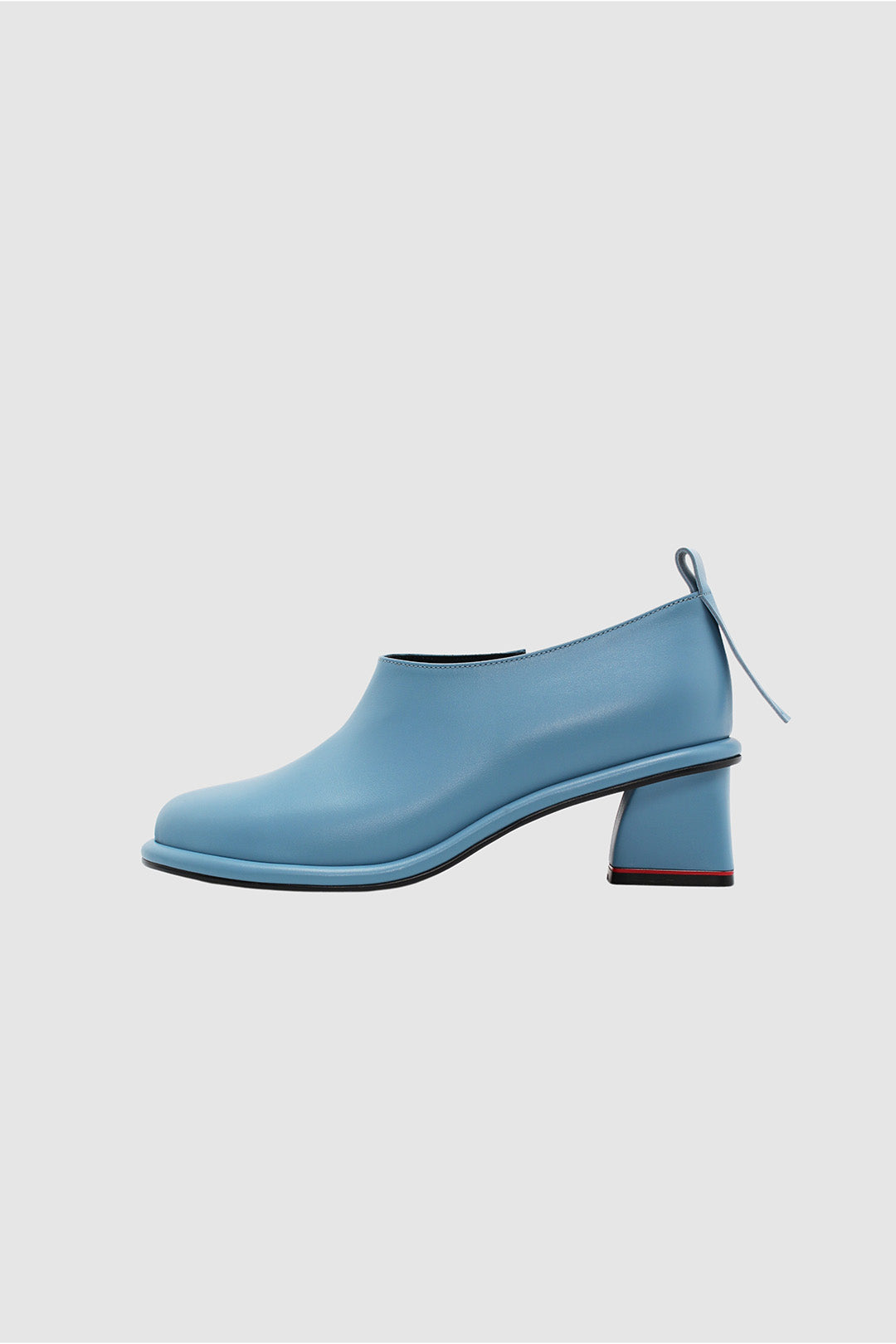 Light blue Moon Short Boots by Finoacinque featuring a stylish ankle-length design and sleek silhouette.