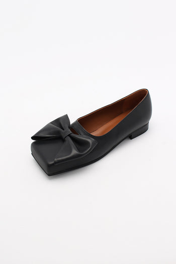 Finoacinque IA Bow Ballerina black flat shoes with a bow detail, stylish and comfortable for everyday wear.