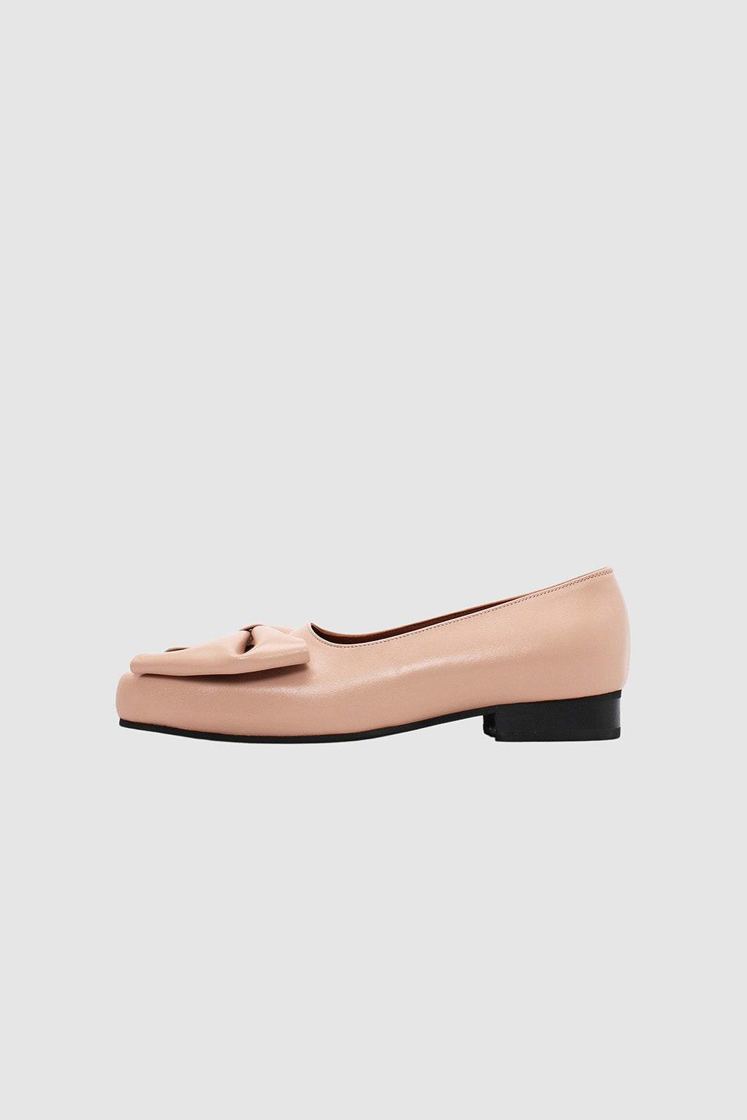 Finoacinque IA Bow Ballerina flat shoes in light pink with a decorative bow, soft and comfortable for casual wear.