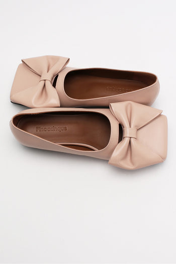 Finoacinque IA Bow Ballerina flat shoes in light pink with a decorative bow, perfect for casual or dressy occasions.