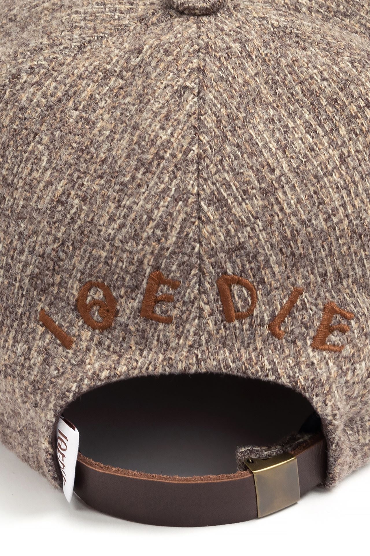 IOEDLE Clover Symbol Weaving Cap, one-size casual cap with embroidered green clover design on soft fabric.