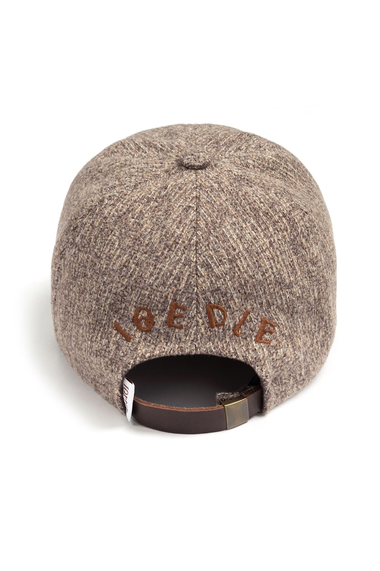 IOEDLE Clover Symbol Weaving Cap, one-size casual cap with embroidered clover design and woven fabric, for stylish headwear.